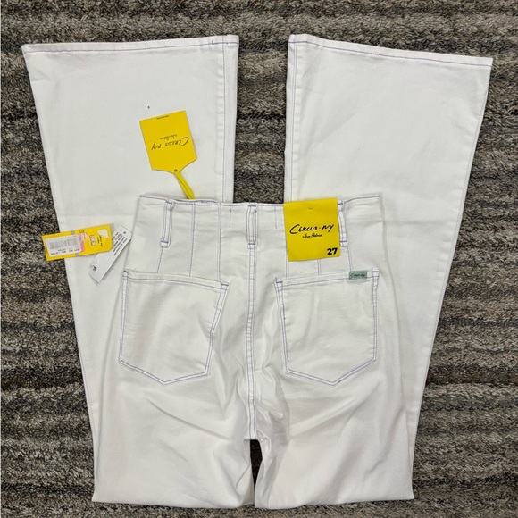 Circus By Sam Edelman Super High Rise Flare Jeans In White Sz 27 NWT | Flared - - Picture 11 of 13
